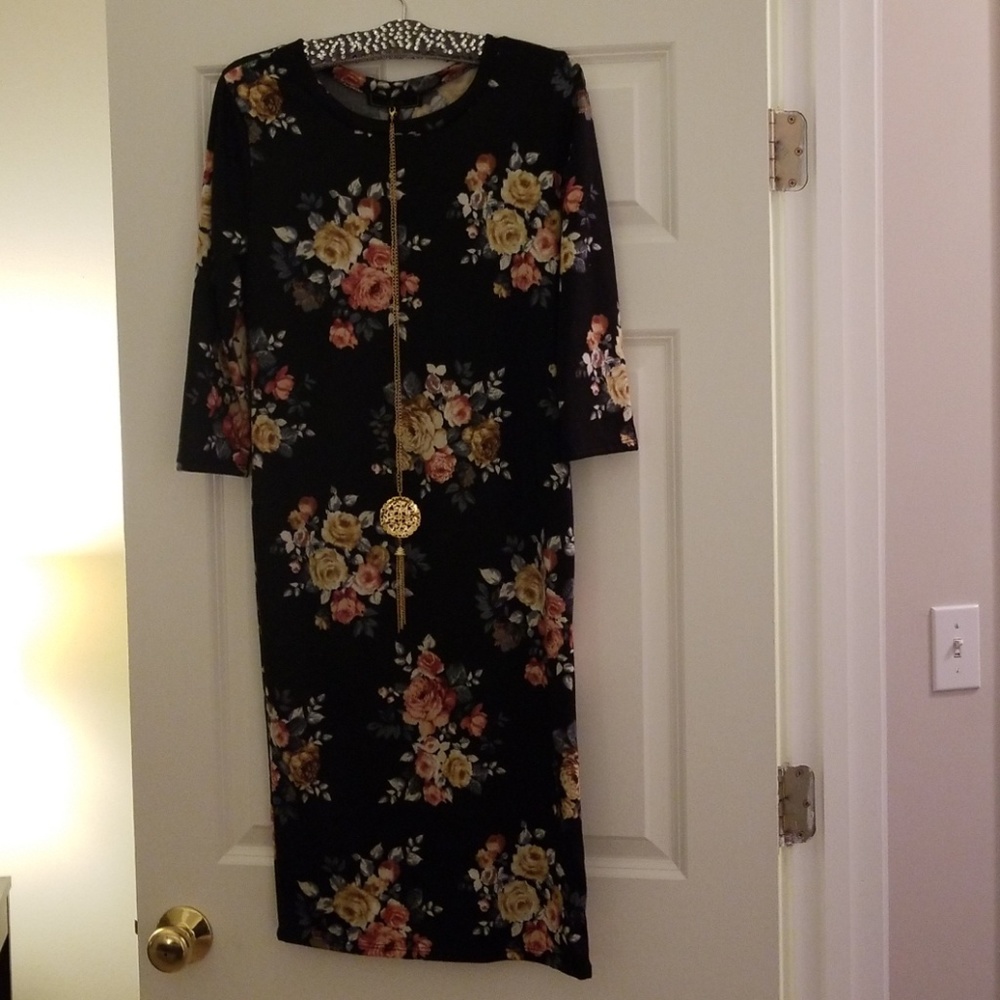 Floral Midi Dress by Vibe Apparel